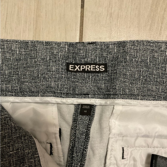 Express women’s capri pants mid rise black/white size 12. B - Picture 9 of 13